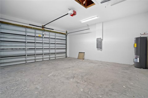 Casa en venta en Lehigh Acres, Florida, 3 dormitorios, 123.1 m2 № 2064424 - foto 26