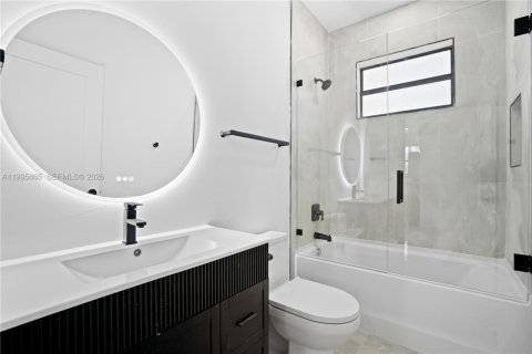 Casa en venta en Lehigh Acres, Florida, 3 dormitorios, 123.1 m2 № 2064424 - foto 9