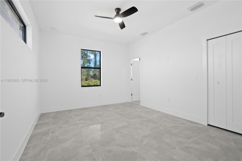 Casa en venta en Lehigh Acres, Florida, 3 dormitorios, 123.1 m2 № 2064424 - foto 20
