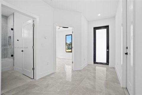 Casa en venta en Lehigh Acres, Florida, 3 dormitorios, 123.1 m2 № 2064424 - foto 13