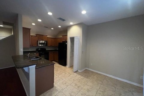 Adosado en alquiler en Oviedo, Florida, 3 dormitorios, 155.61 m2 № 1868868 - foto 14