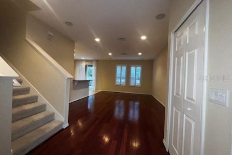 Adosado en alquiler en Oviedo, Florida, 3 dormitorios, 155.61 m2 № 1868868 - foto 6