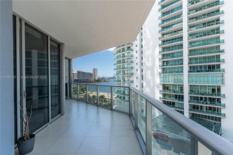 Copropriété à vendre à Miami, Floride: 1 chambre, 66.52 m2 № 1950413 - photo 1