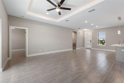 Casa en alquiler en Kissimmee, Florida, 4 dormitorios, 155.15 m2 № 1817932 - foto 11