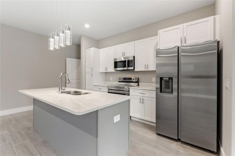 Casa en alquiler en Kissimmee, Florida, 4 dormitorios, 155.15 m2 № 1817932 - foto 13