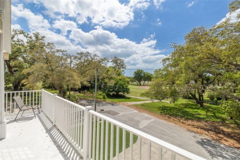Casa en venta en Tarpon Springs, Florida, 4 dormitorios, 210.52 m2 № 2229826 - foto 5
