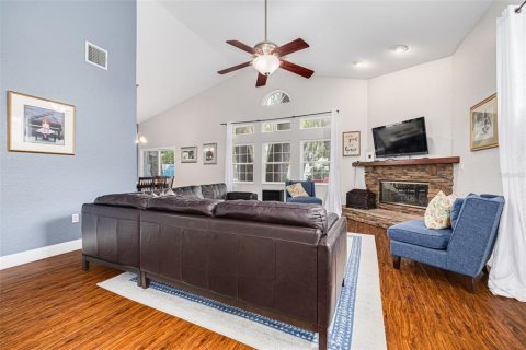 Casa en venta en Tarpon Springs, Florida, 4 dormitorios, 210.52 m2 № 2229826 - foto 7