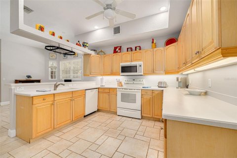 Casa en venta en Tarpon Springs, Florida, 4 dormitorios, 210.52 m2 № 2229826 - foto 8