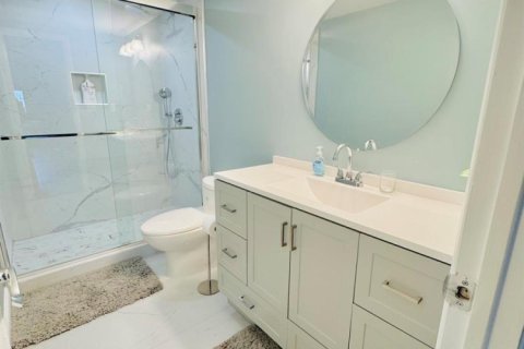 Condo in Hallandale Beach, Florida, 2 bedrooms  № 2189608 - photo 19