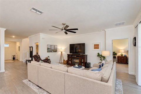 House in Land O' Lakes, Florida 3 bedrooms, 219.81 sq.m. № 2356365 - photo 14