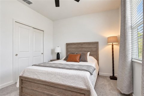 House in Land O' Lakes, Florida 3 bedrooms, 219.81 sq.m. № 2356365 - photo 24