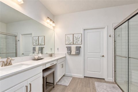 House in Land O' Lakes, Florida 3 bedrooms, 219.81 sq.m. № 2356365 - photo 20