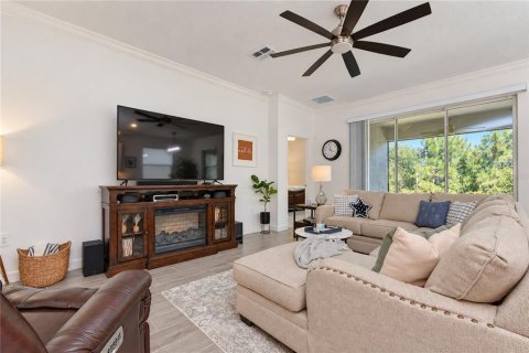 House in Land O' Lakes, Florida 3 bedrooms, 219.81 sq.m. № 2356365 - photo 16