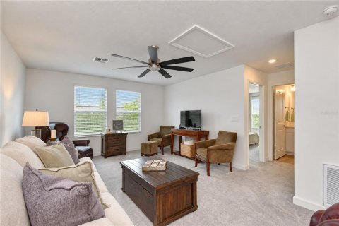 House in Land O' Lakes, Florida 3 bedrooms, 219.81 sq.m. № 2356365 - photo 26