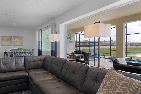 Villa ou maison à vendre à Kissimmee, Floride: 9 chambres, 405.33 m2 № 2224709 - photo 22
