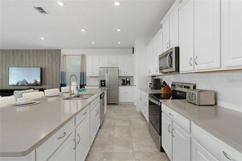Villa ou maison à vendre à Kissimmee, Floride: 9 chambres, 405.33 m2 № 2224709 - photo 11