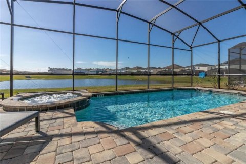 Villa ou maison à vendre à Kissimmee, Floride: 9 chambres, 405.33 m2 № 2224709 - photo 7