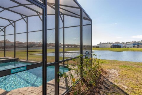 Villa ou maison à vendre à Kissimmee, Floride: 9 chambres, 405.33 m2 № 2224709 - photo 9