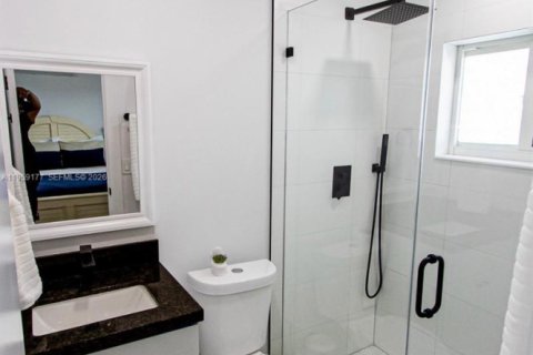 Villa ou maison à louer à Miami, Floride: 1 chambre, 111.85 m2 № 2046295 - photo 7