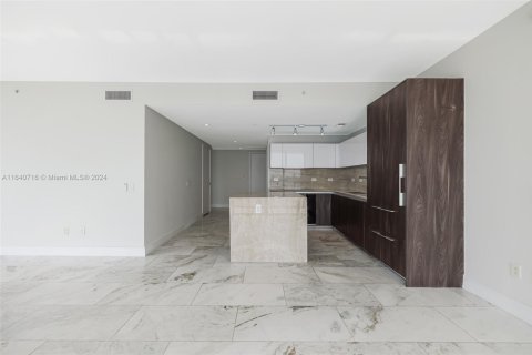 Condo in Miami, Florida, 3 bedrooms  № 1710590 - photo 9