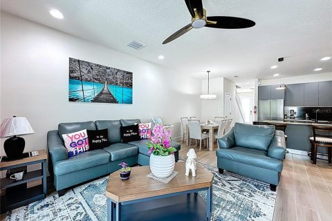 Adosado en venta en Clermont, Florida, 4 dormitorios, 172.24 m2 № 1749527 - foto 19