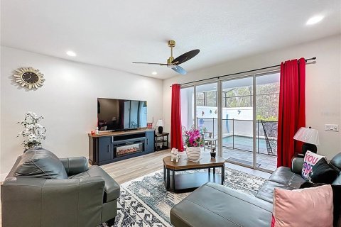 Adosado en venta en Clermont, Florida, 4 dormitorios, 172.24 m2 № 1749527 - foto 18
