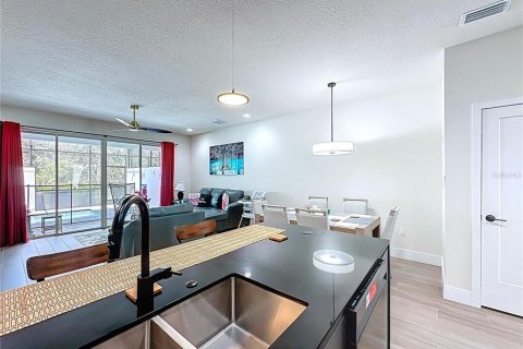 Adosado en venta en Clermont, Florida, 4 dormitorios, 172.24 m2 № 1749527 - foto 22