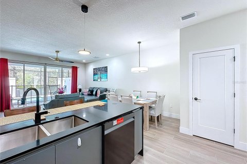 Adosado en venta en Clermont, Florida, 4 dormitorios, 172.24 m2 № 1749527 - foto 24
