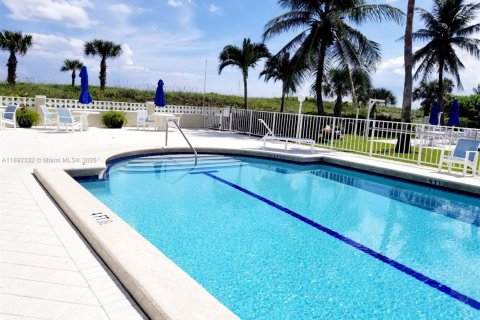 Copropriété à louer à Palm Beach Shores, Floride: 2 chambres, 98.85 m2 № 1946732 - photo 6