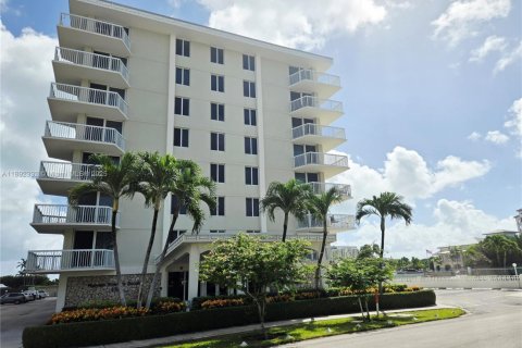 Copropriété à louer à Palm Beach Shores, Floride: 2 chambres, 98.85 m2 № 1946732 - photo 1