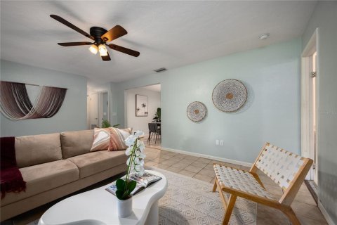 Villa ou maison à vendre à Gainesville, Floride: 4 chambres, 129.88 m2 № 1904011 - photo 10