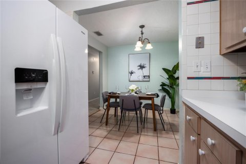 Villa ou maison à vendre à Gainesville, Floride: 4 chambres, 129.88 m2 № 1904011 - photo 15
