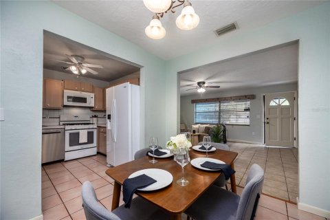 Villa ou maison à vendre à Gainesville, Floride: 4 chambres, 129.88 m2 № 1904011 - photo 12