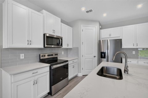 House in Parrish, Florida 3 bedrooms, 175.96 sq.m. № 2321719 - photo 6