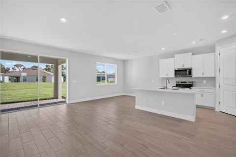 House in Parrish, Florida 3 bedrooms, 175.96 sq.m. № 2321719 - photo 5