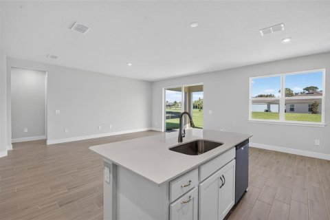 House in Parrish, Florida 3 bedrooms, 175.96 sq.m. № 2321719 - photo 9