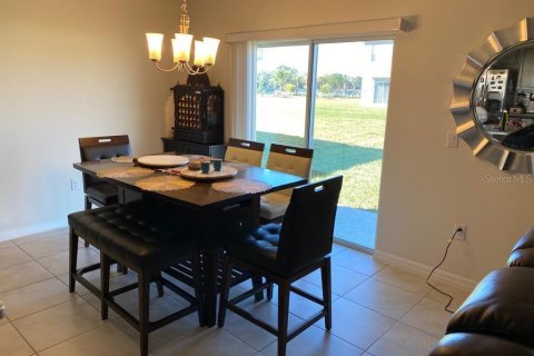 Villa ou maison à louer à Sanford, Floride: 5 chambres, 243.96 m2 № 2429197 - photo 5