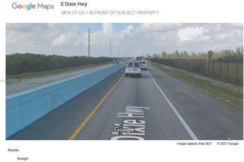 Propiedad comercial en venta en Miami-Dade, Florida № 2037614 - foto 10