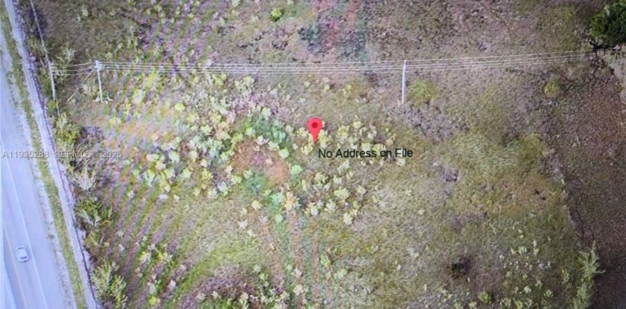 Propiedad comercial en Miami-Dade, Florida № 2037614