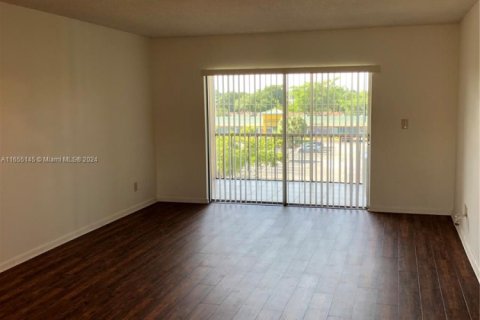 Condominio en venta en Margate, Florida, 2 dormitorios, 86.4 m2 № 1729309 - foto 1