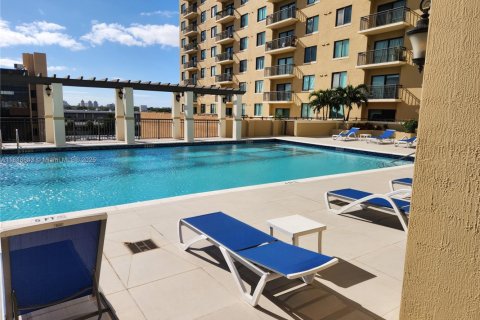 Copropriété à vendre à Miami, Floride: 2 chambres, 100.71 m2 № 1776136 - photo 15