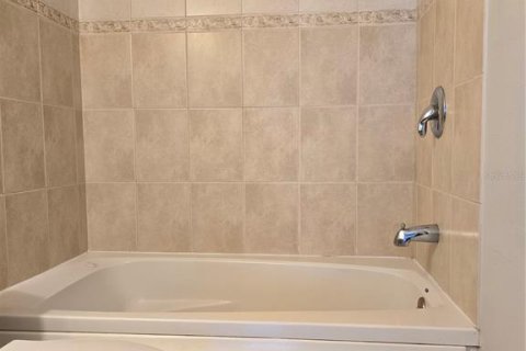 Condo in Tampa, Florida, 2 bedrooms  № 1732509 - photo 15