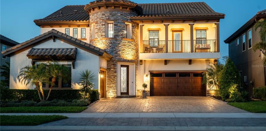 Villa ou maison à Land O' Lakes, Floride 5 chambres, 421.4 m2 № 1718765