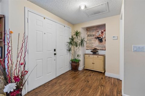 House in Orlando, Florida 4 bedrooms, 187.11 sq.m. № 2202753 - photo 5