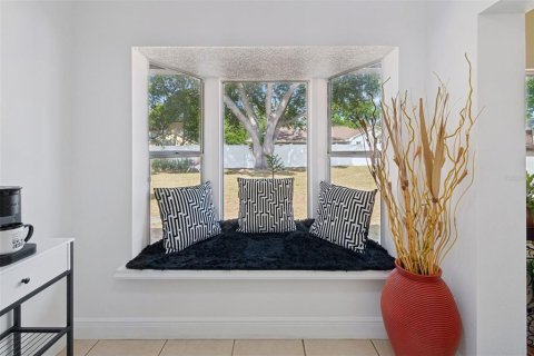 House in Orlando, Florida 4 bedrooms, 187.11 sq.m. № 2202753 - photo 19