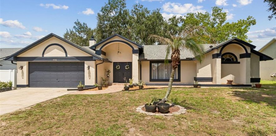 House in Orlando, Florida 4 bedrooms, 187.11 sq.m. № 2202753