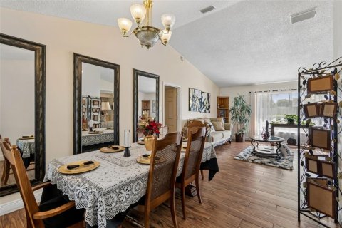 House in Orlando, Florida 4 bedrooms, 187.11 sq.m. № 2202753 - photo 22