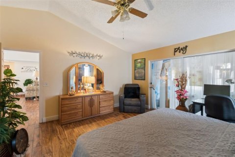 House in Orlando, Florida 4 bedrooms, 187.11 sq.m. № 2202753 - photo 11