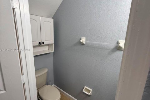 Condo in Tamarac, Florida, 2 bedrooms № 2265868 - photo 16