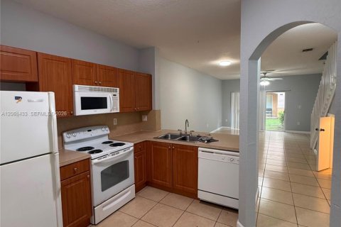 Condo in Tamarac, Florida, 2 bedrooms № 2265868